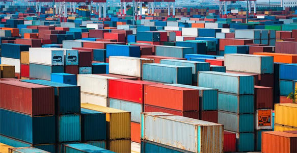 亞馬遜FBA賣家缺貨警惕：美國遇史上最嚴重擁擠，大量貨船堵到海港外！